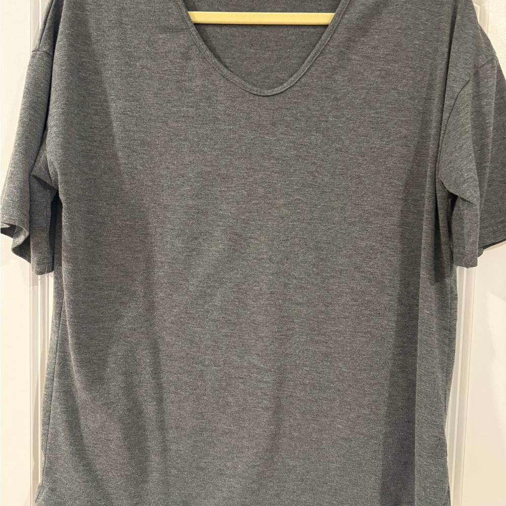 Classic V-Neck Short Sleeve Tee - Gray